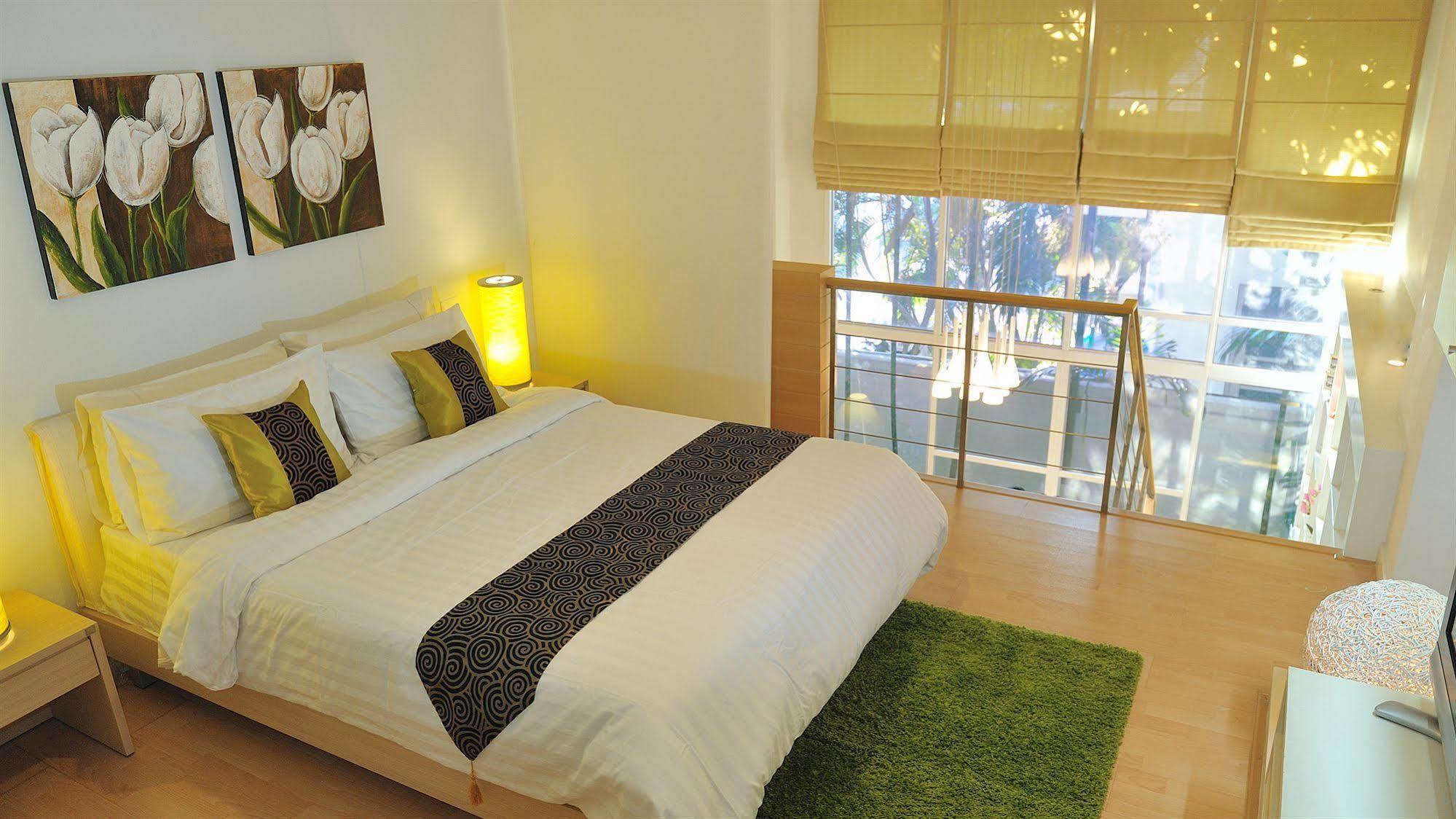 Duplex 21 Apartment Bangkok Exterior photo