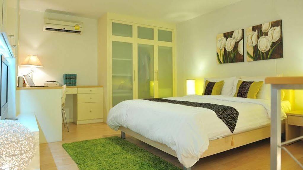 Duplex 21 Apartment Bangkok Exterior photo